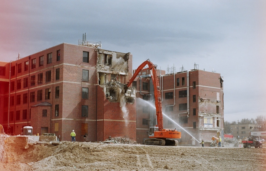 Control demolition dust